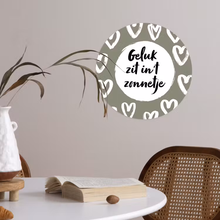 Tekst - geluk zit in 't zonnetje - Quotes - Geluk - Zon Wandcirkel behangsticker klein -sfeer3