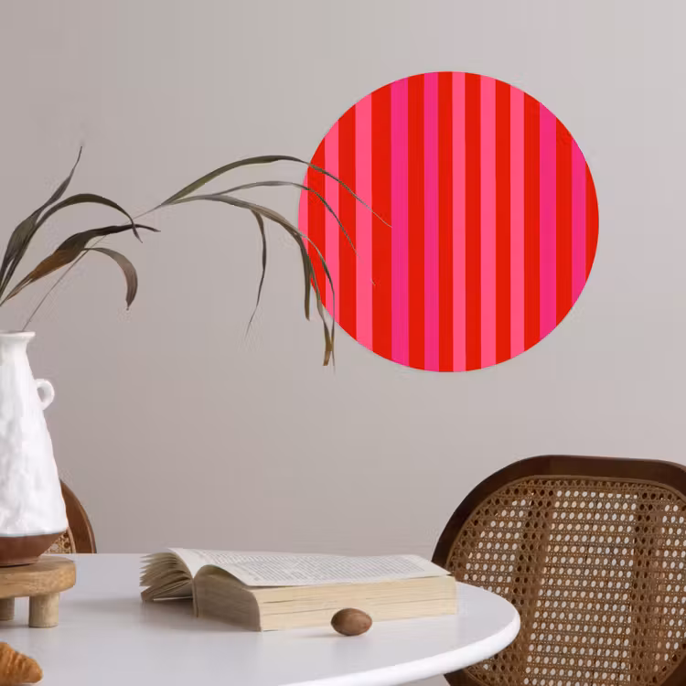Verticaal - Strepen - Roze Wandcirkel behangsticker klein 186 -sfeer3
