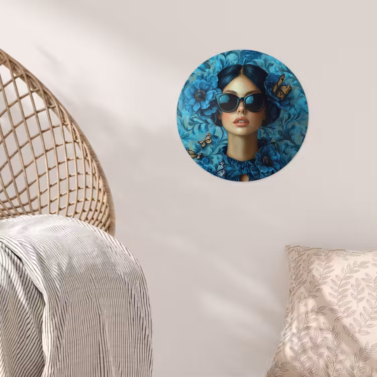 Vrouw - Bloemen - Vlinders - Blauw - Abstract Wandcirkel behangsticker klein -sfeer4