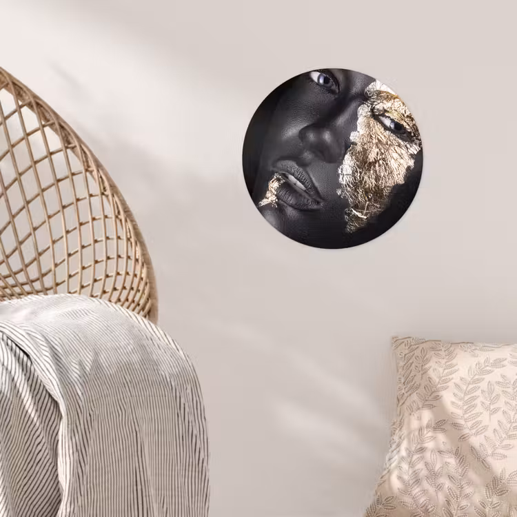 Vrouw - Goud - Zwart - Verf - Luxe Wandcirkel behangsticker klein -sfeer4