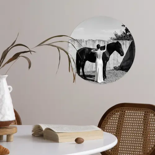 Vrouw - Paard - Artistiek Wandcirkel behangsticker klein -sfeer3