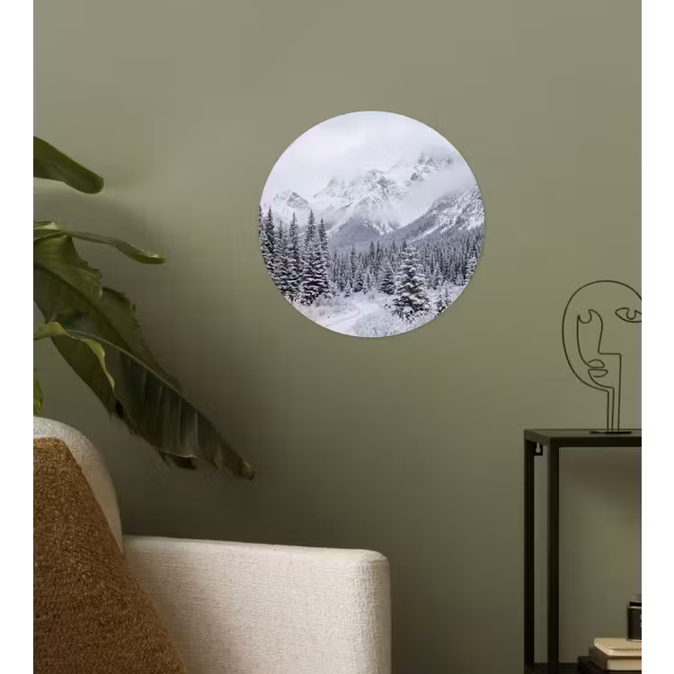 Weg - Bergen - Sneeuw - Naaldbos - Avontuurlijk Wandcirkel behangsticker klein -sfeer2
