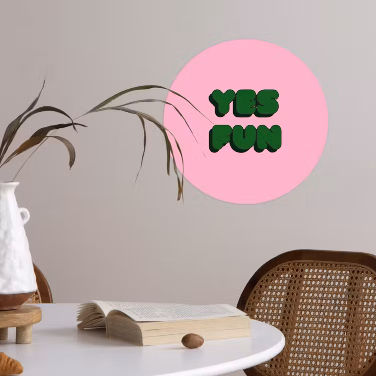 Yes fun - Groen - Roze Wandcirkel behangsticker klein -sfeer3