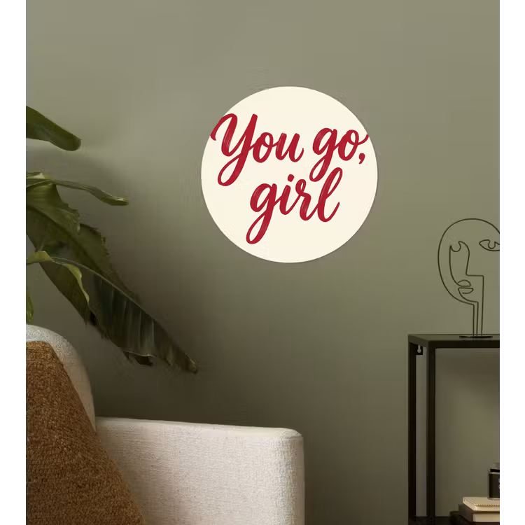 you go girl - Rood - Wit Wandcirkel behangsticker klein -sfeer2