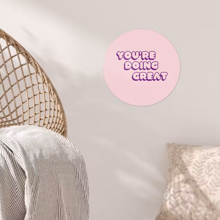 You're doing great - Roze - Bubble letters Wandcirkel behangsticker klein -sfeer4