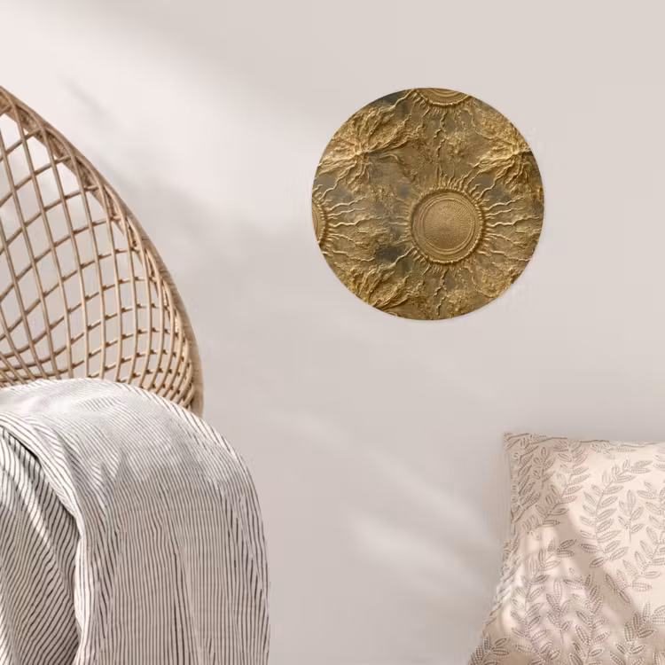 Zon - Reliëf - Antiek - Goud Wandcirkel behangsticker klein 186 -sfeer4