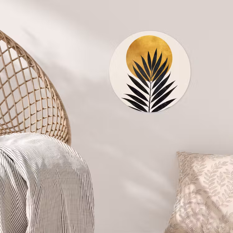 Zwart palmblad - Gouden cirkel - Beige achtergrond Wandcirkel behangsticker klein -sfeer4