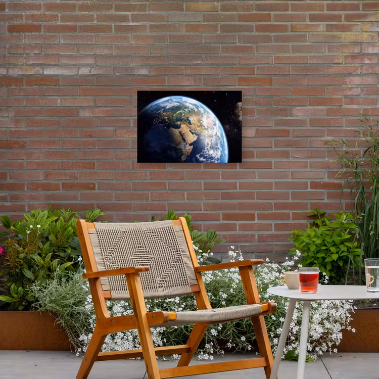 Aarde - Ruimte - Blauw - Groen Tuinposter op houten frame 2 cm dik klein -sfeer3