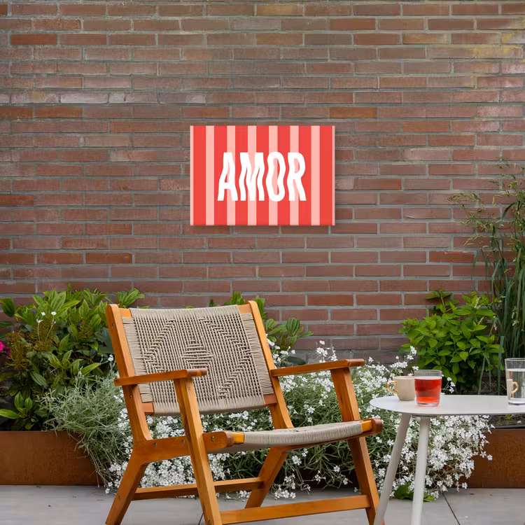 Amor - Strepen - Rood - Roze Tuinposter op houten frame 2 cm dik klein -sfeer3