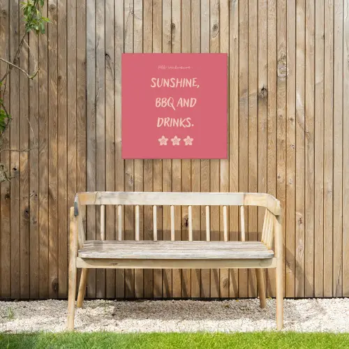 BBQ - Quote - Roze - Zomer Tuinposter op houten frame 2 cm dik middel -sfeer4