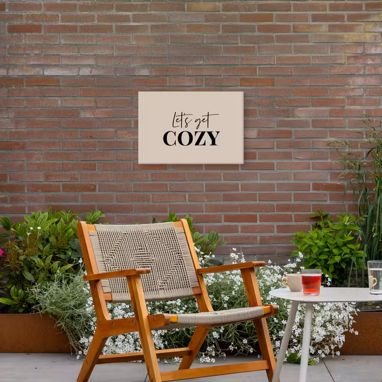 Beige - Winter - Quote - Cozy Tuinposter op houten frame 2 cm dik klein -sfeer3
