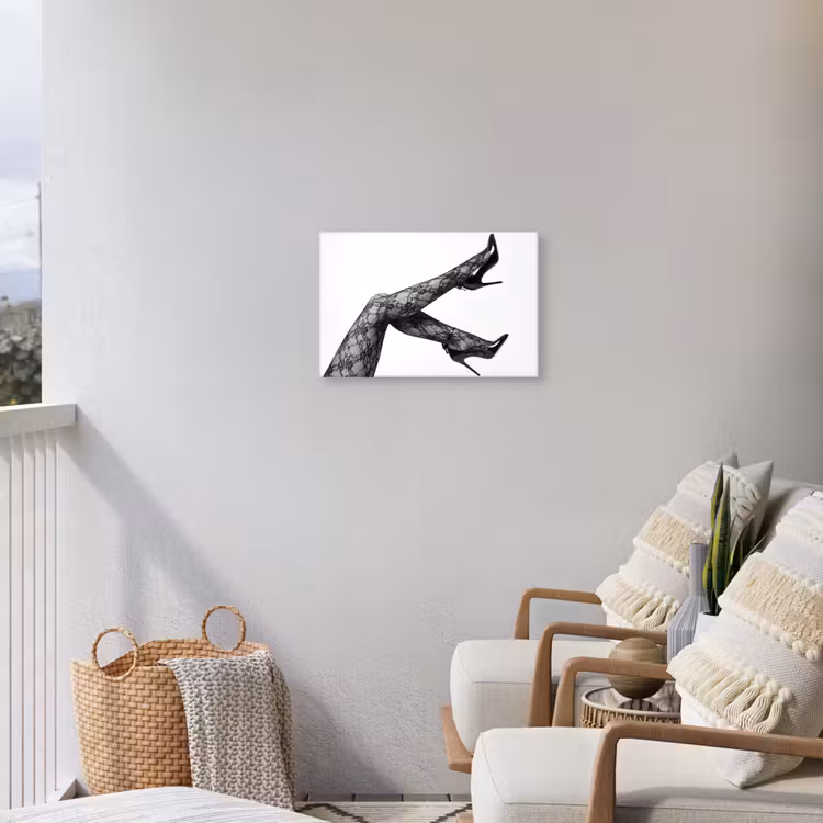 Benen - Kant - Hakken - Zwart - Wit - Uitdagend Tuinposter op houten frame 2 cm dik klein -sfeer1