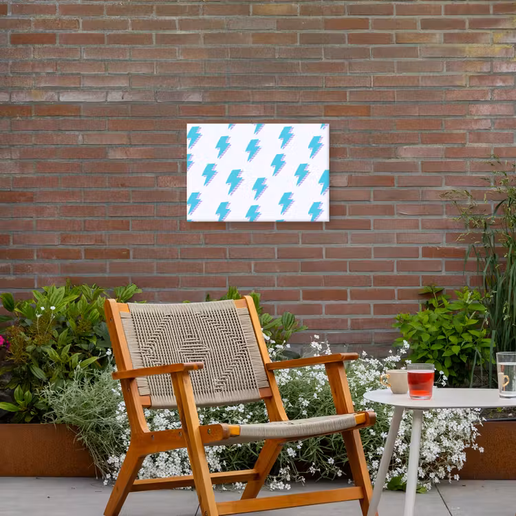 Blauw - Paars - Bliksem Tuinposter op houten frame 2 cm dik klein 845 -sfeer3