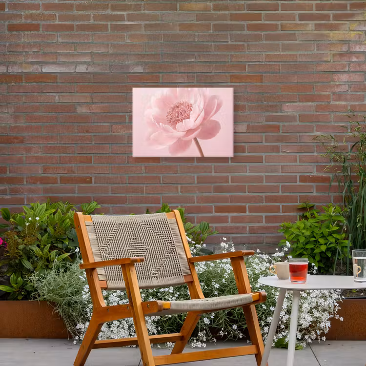 Bloem - Pioenroos - Roze Tuinposter op houten frame 2 cm dik klein -sfeer3