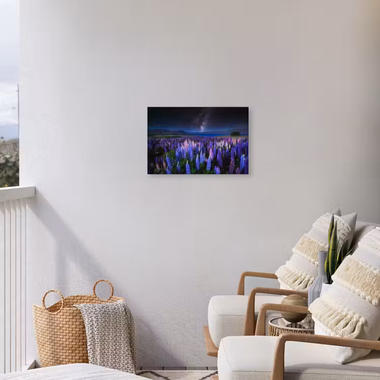 Bloemen - Nacht - Lupine - Sterrenhemel - Paars - Natuur Tuinposter op houten frame 2 cm dik klein -sfeer1