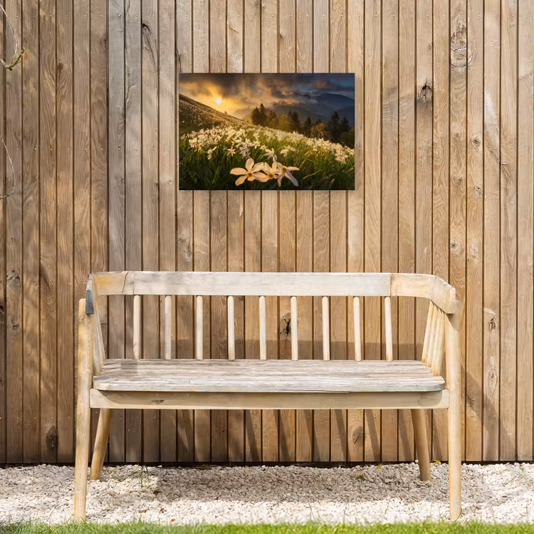 Bloemenveld - Heuvels - Zonsondergang - Berg - Natuur - Wit - Heuvels Tuinposter op houten frame 2 cm dik klein -sfeer4
