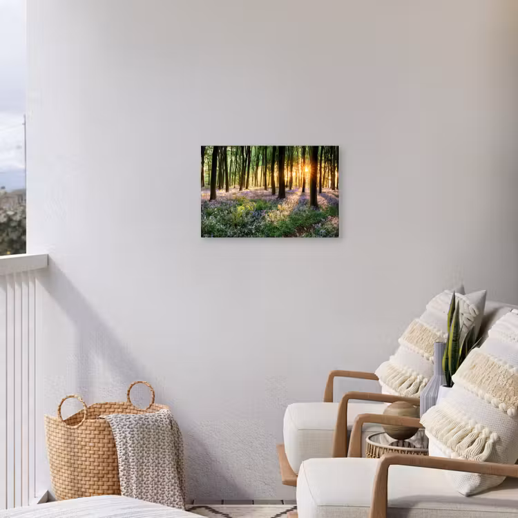 Bos met blauwe hyacinten bij zonsopgang Tuinposter op houten frame 2 cm dik klein -sfeer1