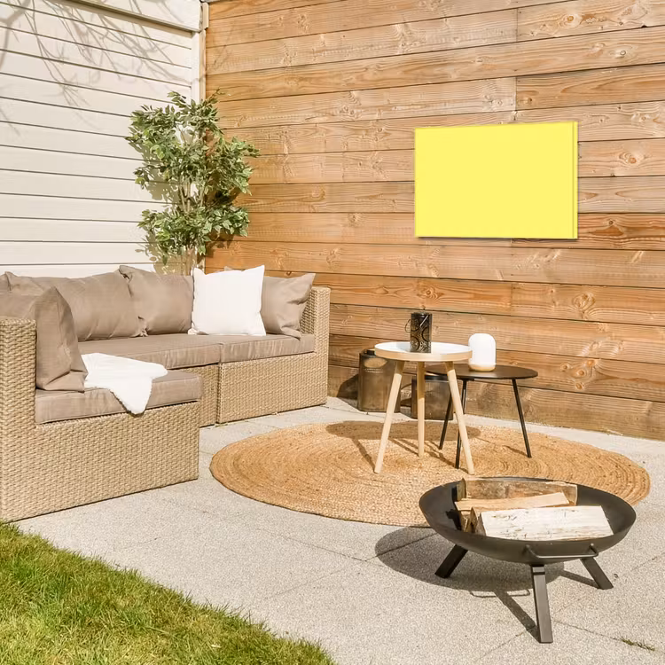Buttery - Beige - Geel Tuinposter op houten frame 2 cm dik klein 845 -sfeer2