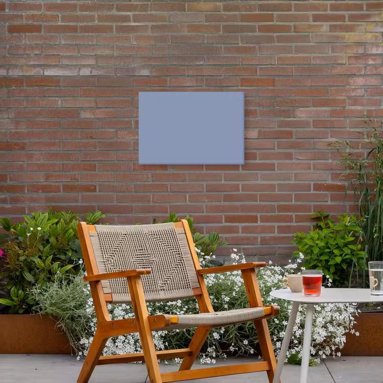 Canary - Champ - Blauw Tuinposter op houten frame 2 cm dik klein 845 -sfeer3