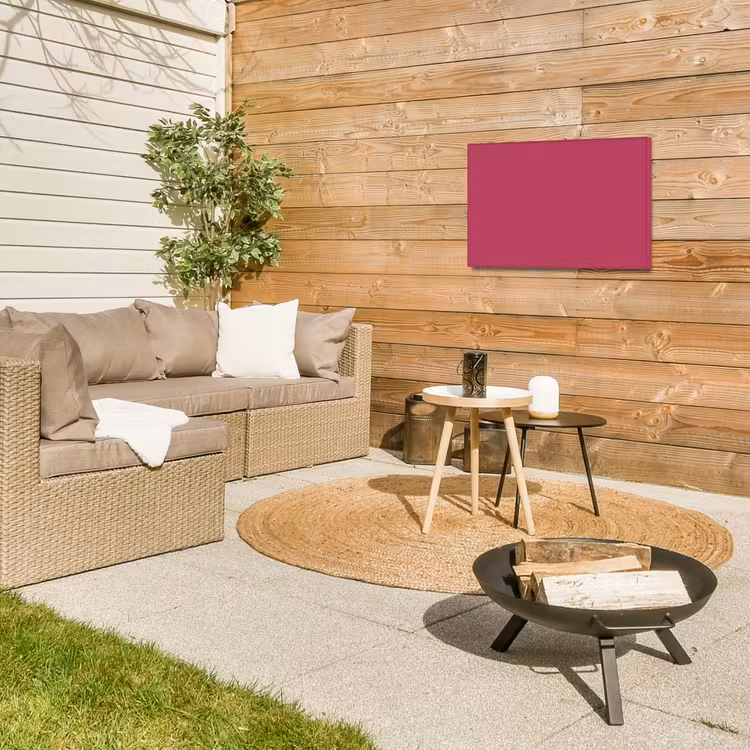Deep - Berry - Rood Tuinposter op houten frame 2 cm dik klein 845 -sfeer2