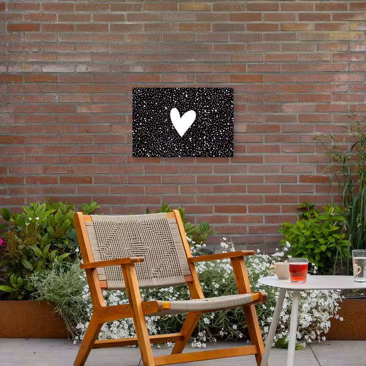 Design - Liefde - Hartje Tuinposter op houten frame 2 cm dik klein -sfeer3