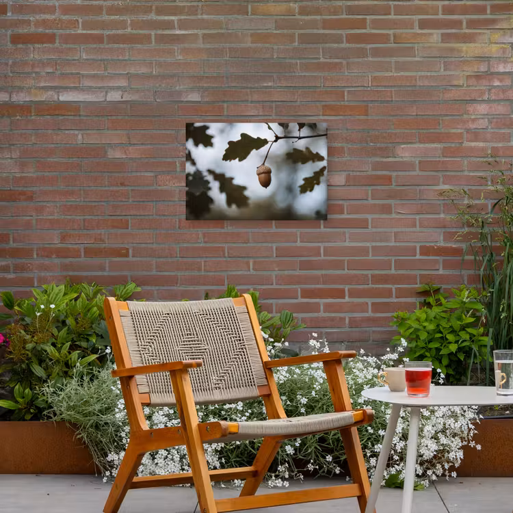 Eikel - Eikenblad - Bos - Herfst - Natuur Tuinposter op houten frame 2 cm dik klein -sfeer3