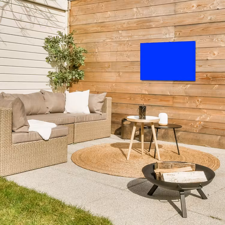 Electric - Blue - Blauw Tuinposter op houten frame 2 cm dik klein 845 -sfeer2