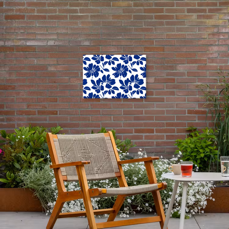 Floraal - Modern - Blauw Tuinposter op houten frame 2 cm dik klein 845 -sfeer3