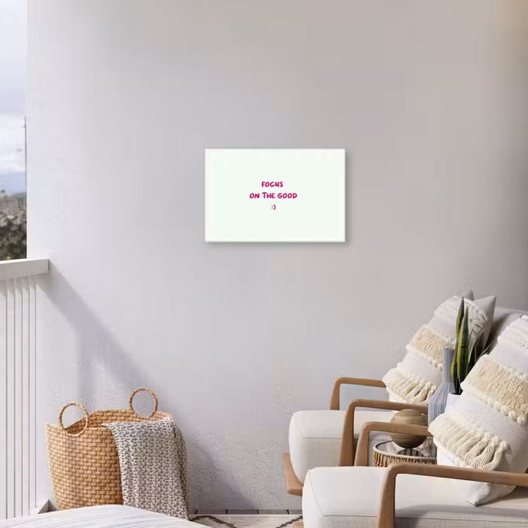 Focus - Beige - Roze - Smiley Tuinposter op houten frame 2 cm dik klein -sfeer1