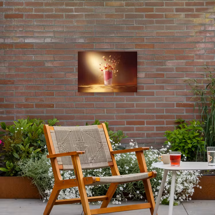 Framboos - Smoothie - Drinken - Roze Tuinposter op houten frame 2 cm dik klein -sfeer3