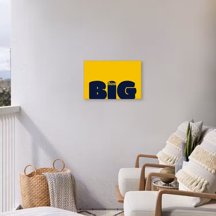 Geel - Think big - Grafisch Tuinposter op houten frame 2 cm dik klein -sfeer1
