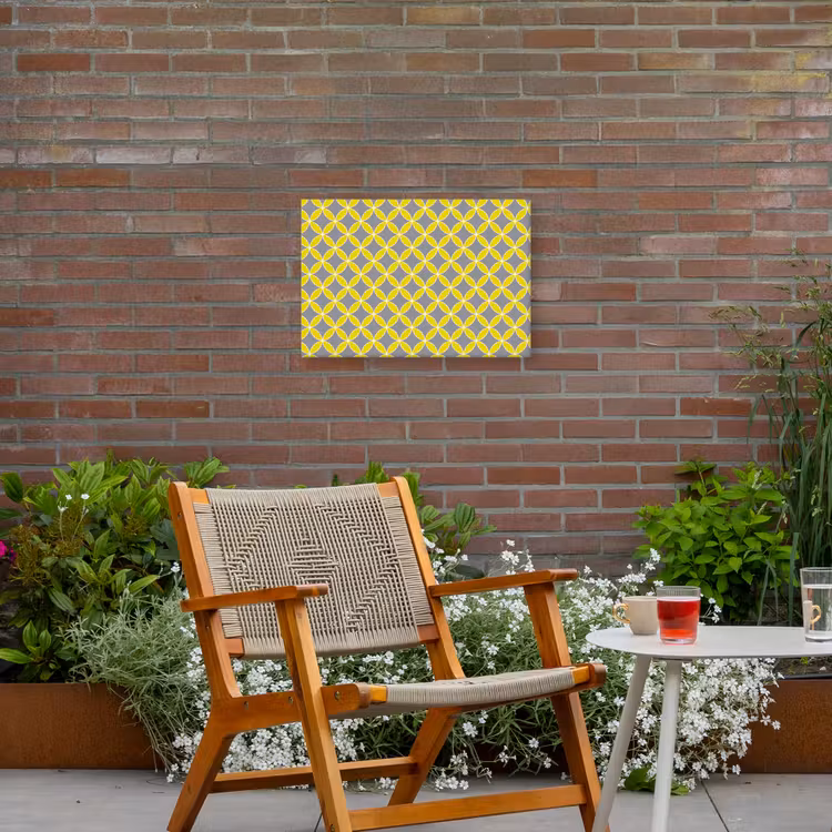 Geometrisch - Cirkels - Modern - Grijs - Geel Tuinposter op houten frame 2 cm dik klein 845 -sfeer3