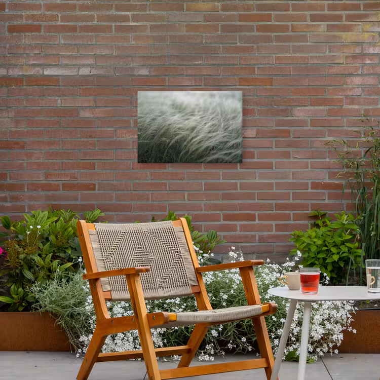 Gras - Wazig - Natuur - Groen - Zacht Tuinposter op houten frame 2 cm dik klein -sfeer3