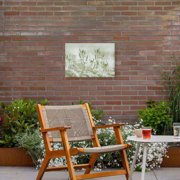 Grassen - Minimalistisch - Groen Tuinposter op houten frame 2 cm dik klein -sfeer3