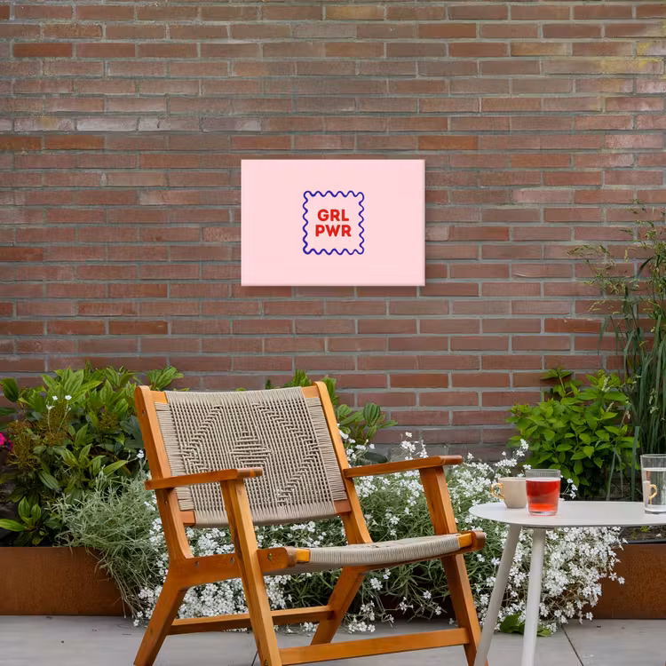 Grl pwr - Roze - Kader Tuinposter op houten frame 2 cm dik klein -sfeer3