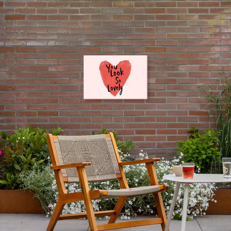 Hart - Rood - Valentijn Tuinposter op houten frame 2 cm dik klein -sfeer3
