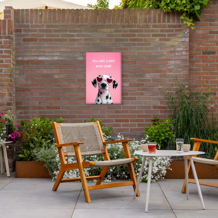 Hartjes - Hond - Valentijn - Roze Tuinposter op houten frame 2 cm dik klein -sfeer3