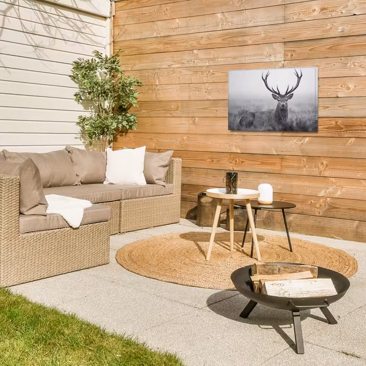 Hert - Mistig - Zwart - Wit Tuinposter op houten frame 2 cm dik klein -sfeer2