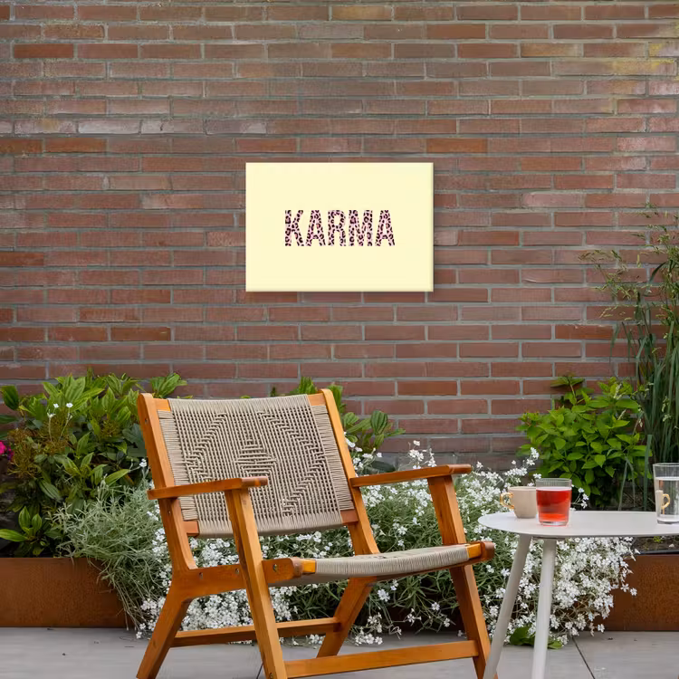 Karma - Luipaardprint - Geel Tuinposter op houten frame 2 cm dik klein -sfeer3