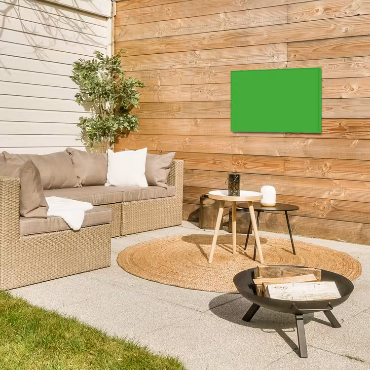 Kelly - Green - Groen Tuinposter op houten frame 2 cm dik klein 845 -sfeer2
