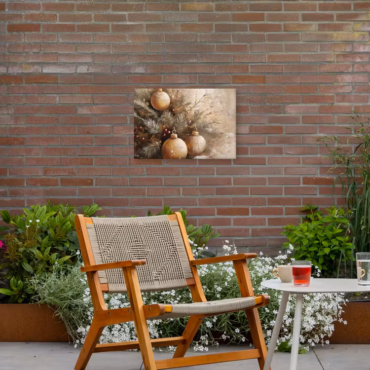 Kerst - Kerstballen - Beige - Goud Tuinposter op houten frame 2 cm dik klein -sfeer3