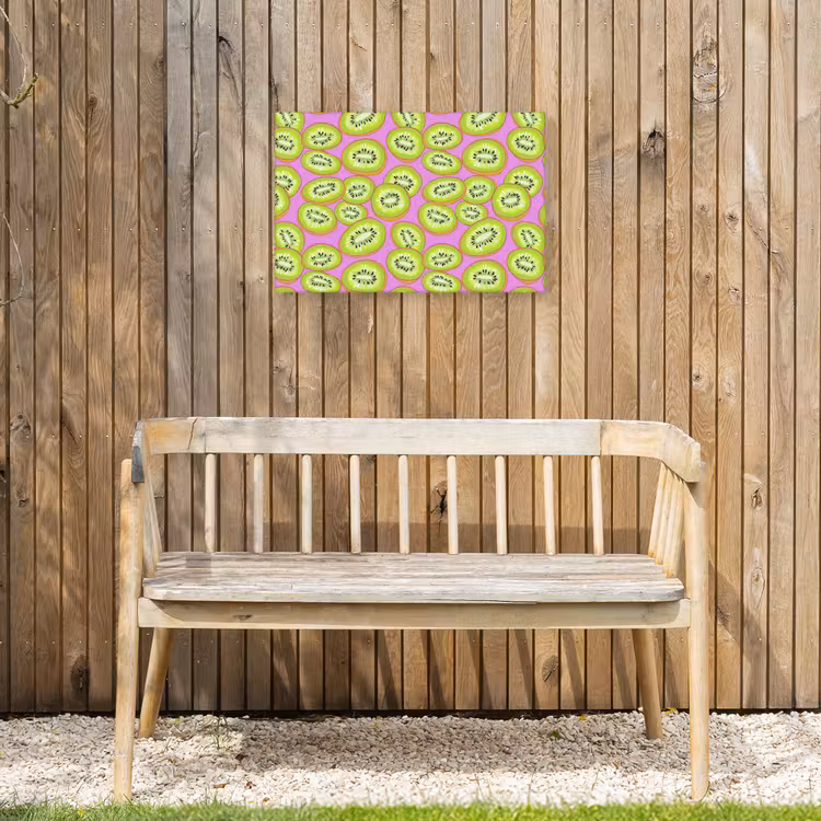 Kiwi - Speels - Groen Tuinposter op houten frame 2 cm dik klein 845 -sfeer4