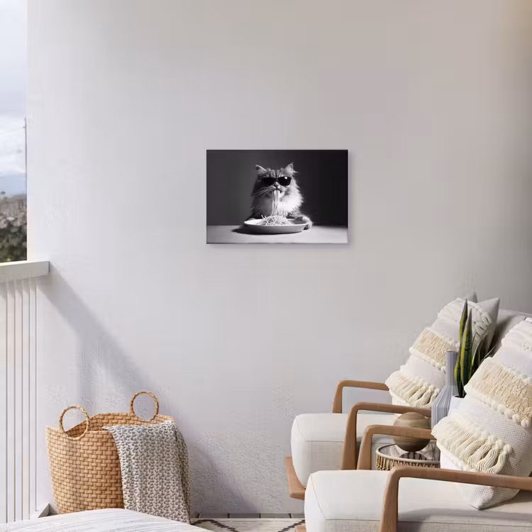 Langharige kat - Zonnebril - Spaghetti - Humor - Zwart - wit Tuinposter op houten frame 2 cm dik klein -sfeer1