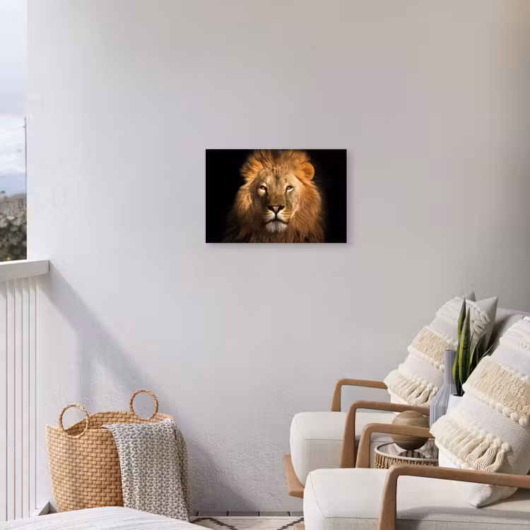 Leeuw - Dieren - Zwart - Licht - Bruin - Portret Tuinposter op houten frame 2 cm dik klein -sfeer1