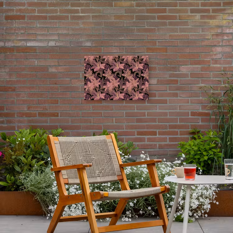 Lelies - Patroon - Paars - Goud Tuinposter op houten frame 2 cm dik klein 845 -sfeer3