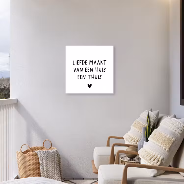 Liefde maakt van een huis een thuis - Spreuken - Quotes Tuinposter op houten frame 2 cm dik middel -sfeer1