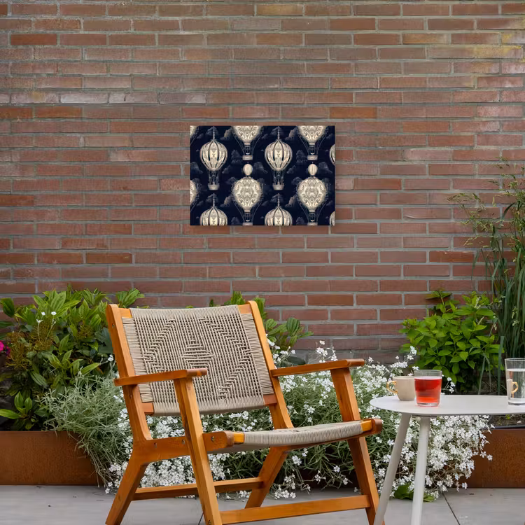 Luchtballonnen - Wolken - Patroon - Donkerblauw Tuinposter op houten frame 2 cm dik klein 845 -sfeer3