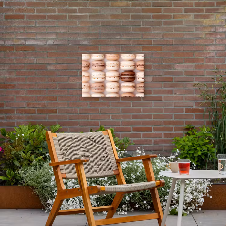 Macarons - Beige - Bruin Tuinposter op houten frame 2 cm dik klein -sfeer3