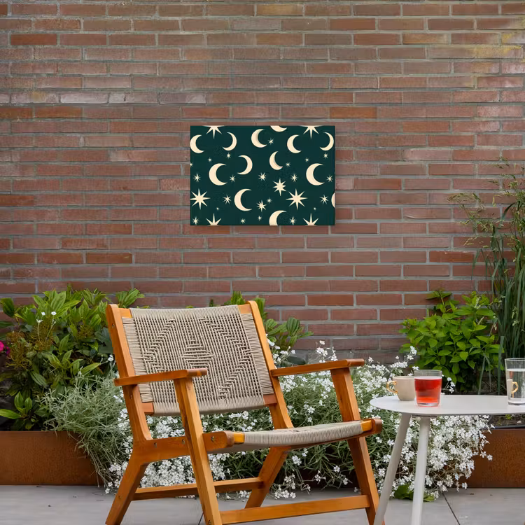 Manen - Sterren - Groen Tuinposter op houten frame 2 cm dik klein 845 -sfeer3