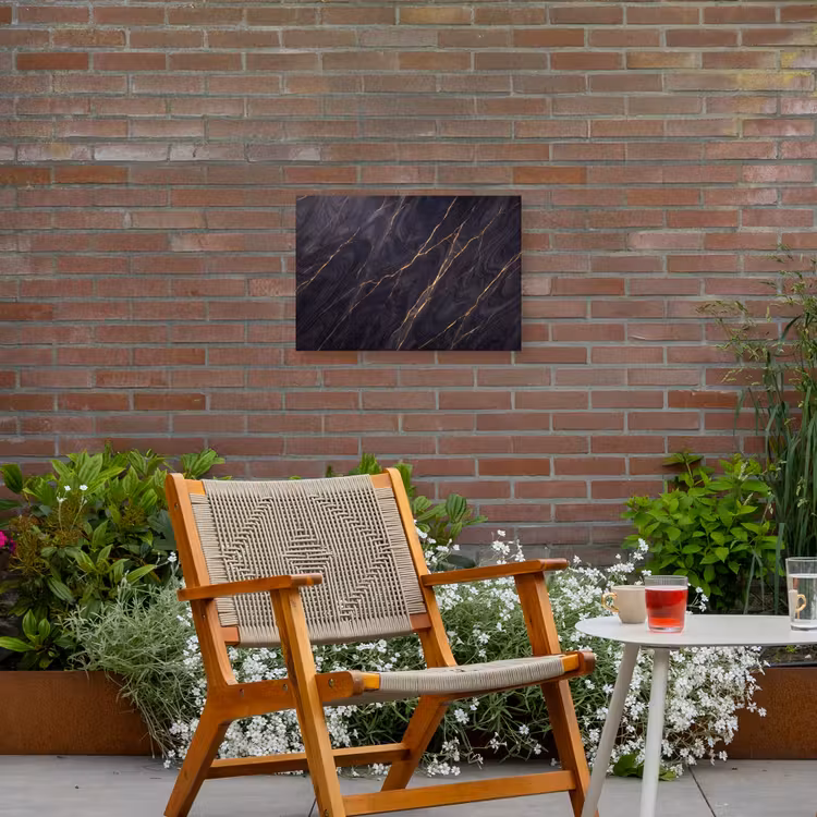 Marmer - Goudaders - Abstract - Modern - Zwart Tuinposter op houten frame 2 cm dik klein -sfeer3
